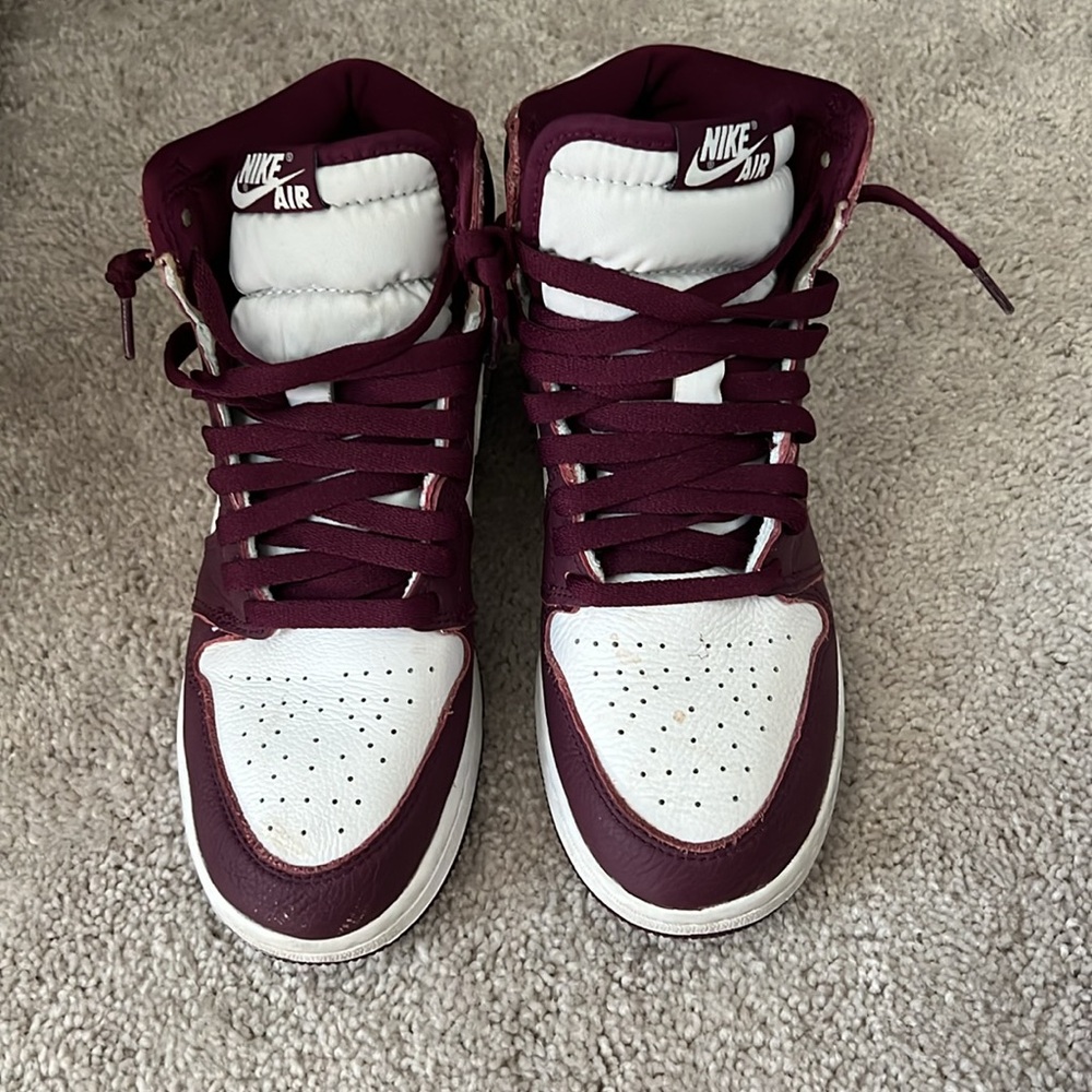 jordan 1s, worn once, still in good condition,